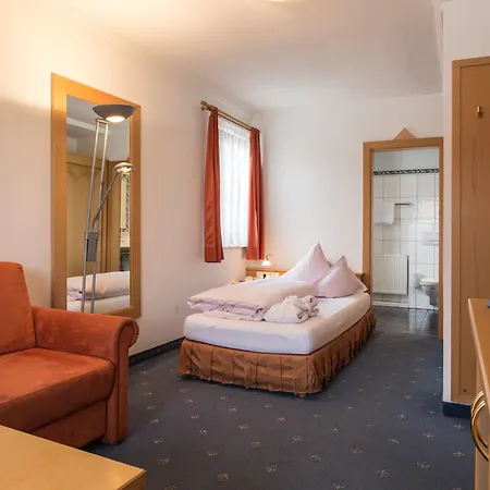 Solstein Hotel 4*